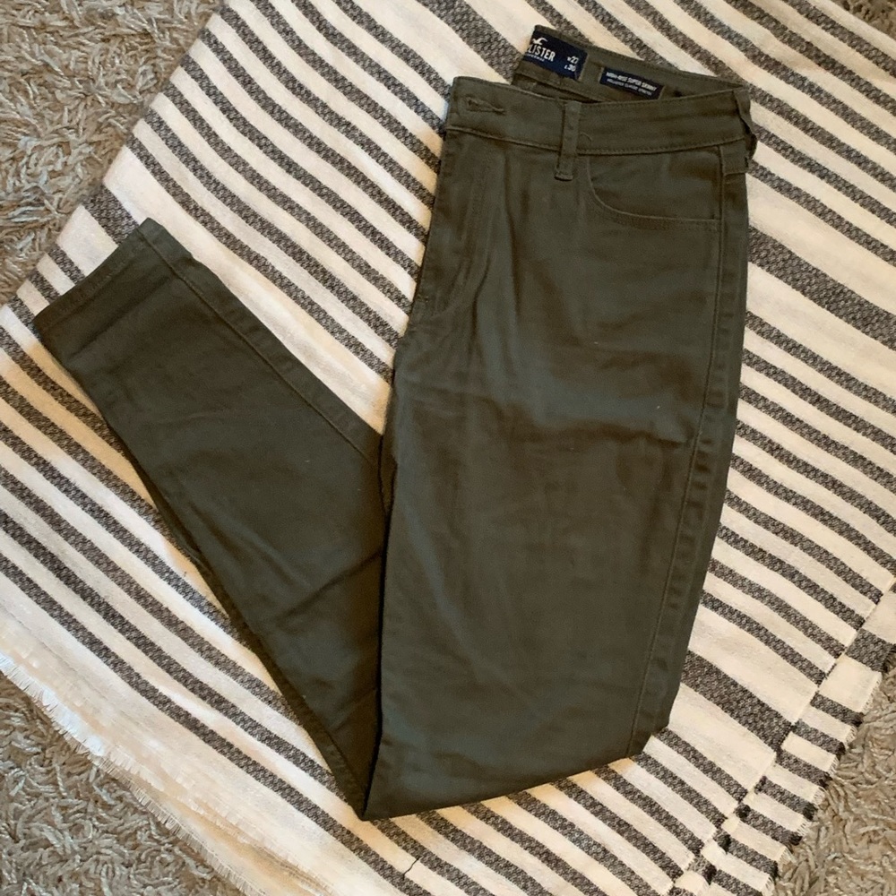 Hollister Dark Green High Waisted Jeans Size 5